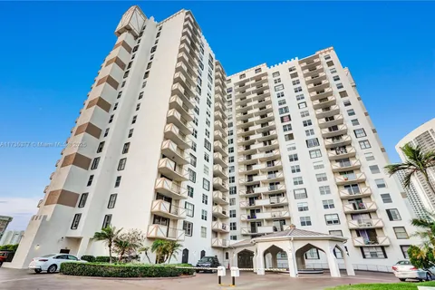 1865 S Ocean Dr # 11J, Hallandale Beach FL 33009