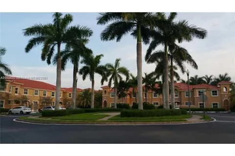 604 SW 107th Ave # 706, Pembroke Pines FL 33025