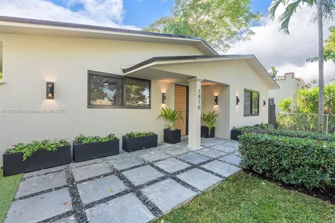 1816 SW 11th Ter, Miami FL 33135