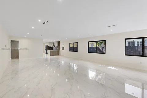 1816 SW 11th Ter, Miami FL 33135