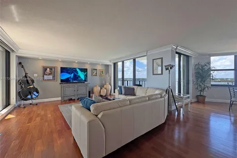 5420 N Ocean Dr # 1106, Singer Island FL 33404