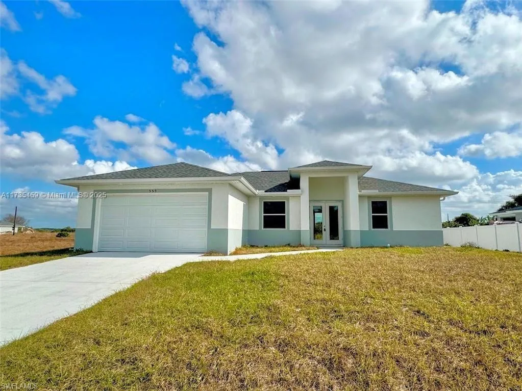 559 David Cir, La Belle FL 33935