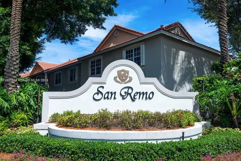 1201 Sorrento Dr, Weston FL 33326