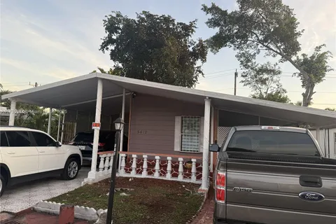 5412 NW 199th Terr, Miami Gardens FL 33055