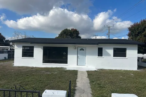 3901 NW 168th St, Miami Gardens FL 33055