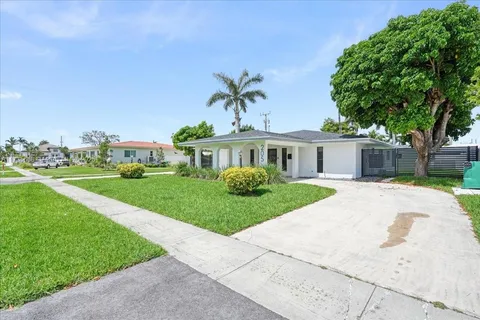 205 SE 3rd Ave, Dania Beach FL 33004