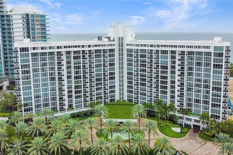 10275 Collins Ave # 817, Bal Harbour FL 33154