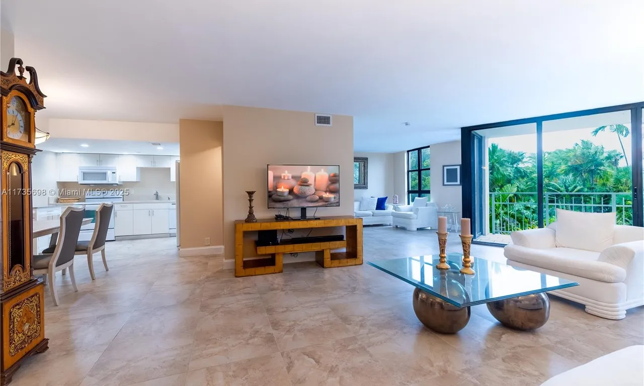 1000 Quayside Ter # 403, Miami FL 33138