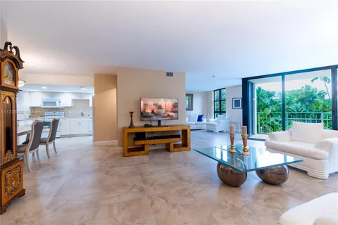 1000 Quayside Ter # 403, Miami FL 33138