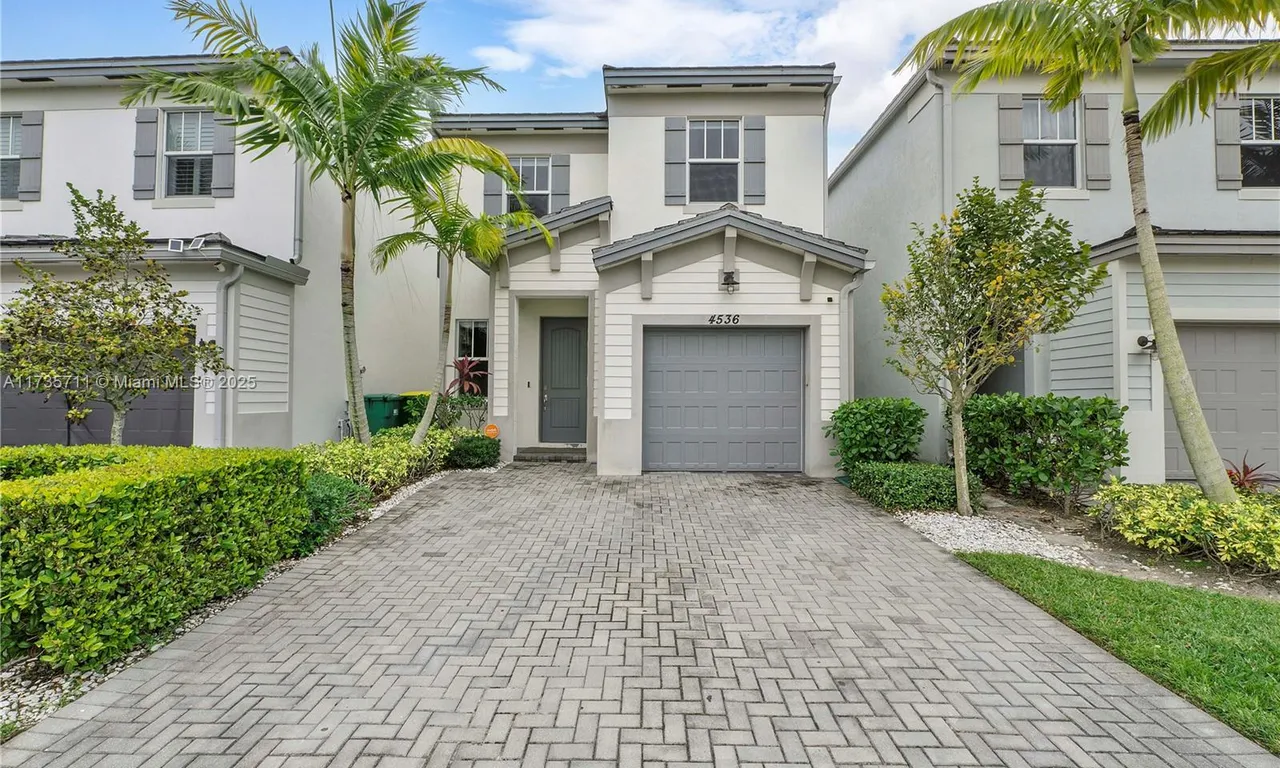 4536 NW 48th Ter, Tamarac FL 33319