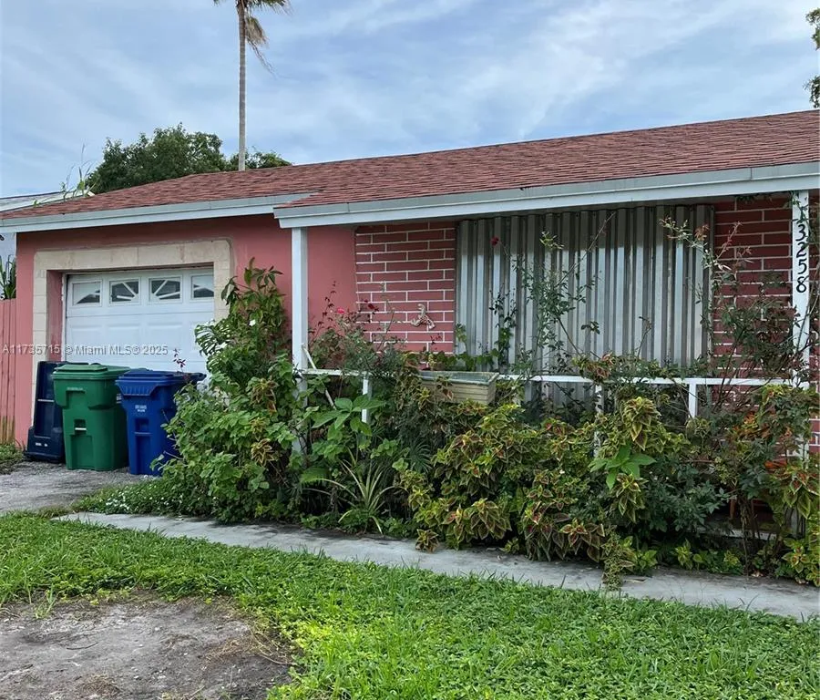 13258 SW 256th Ter, Homestead FL 33032