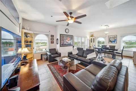 9008 Collins Ave # 402, Surfside FL 33154