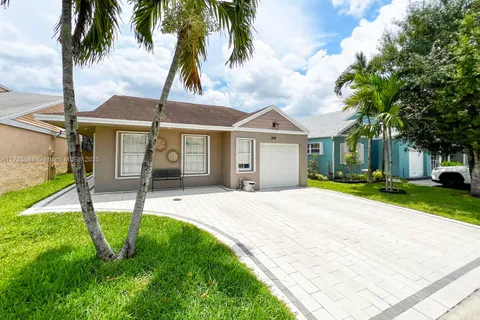 258 SW 159th Ave, Sunrise FL 33326