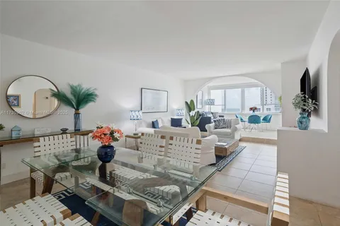 5005 Collins Ave # 1118, Miami Beach FL 33140