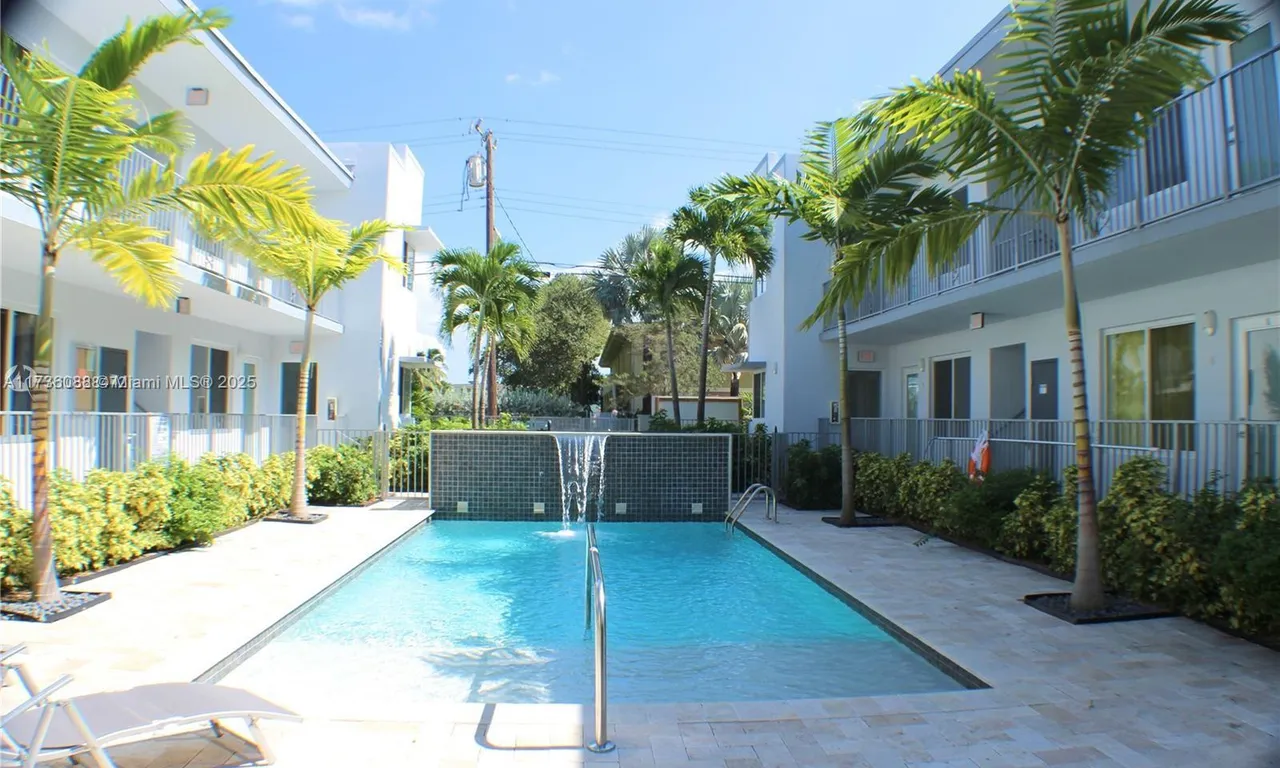 315 S Shore Dr # 1, Miami Beach FL 33141