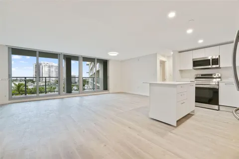 1504 Bay Rd # 1408, Miami Beach FL 33139