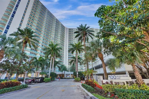 100 Bayview Dr # 406, Sunny Isles Beach FL 33160