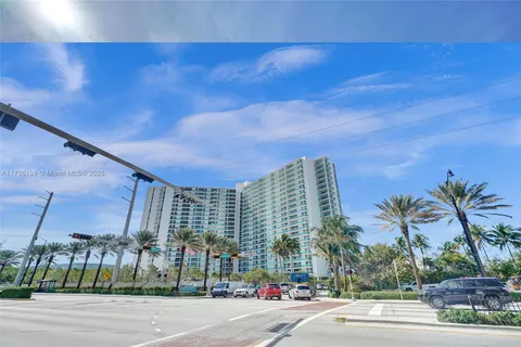 100 Bayview Dr # 406, Sunny Isles Beach FL 33160