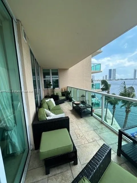 3330 NE 190 ST # 415, Aventura FL 33180