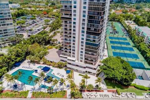 2333 Brickell Ave. # 208, Miami FL 33129