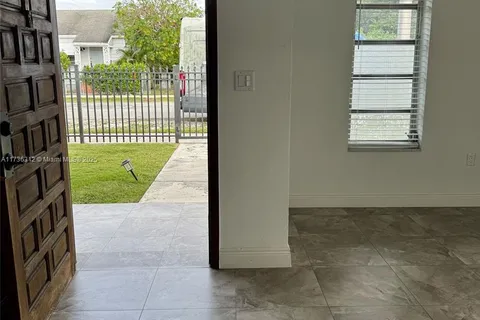 2460 SW 36th Ave # 2462, Miami FL 33145