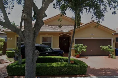 8809 NW 169th Ter, Miami Lakes FL 33018