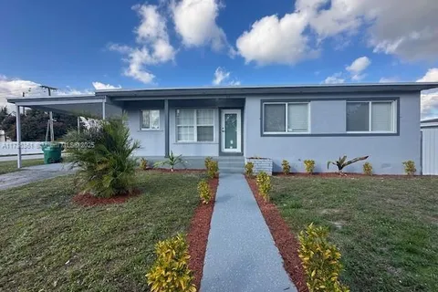 3471 NW 178th St, Miami Gardens FL 33056