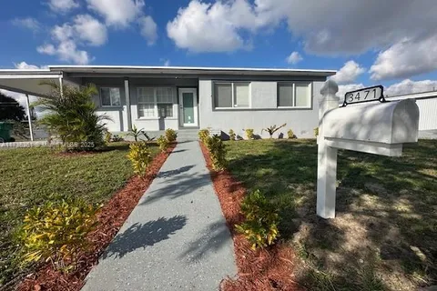 3471 NW 178th St, Miami Gardens FL 33056