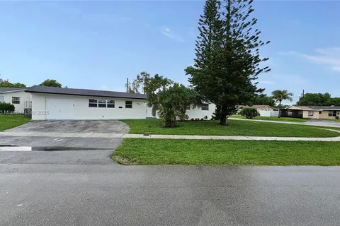 3801 NW 6th St, Lauderhill FL 33311