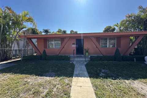 362 E 63rd St, Hialeah FL 33013