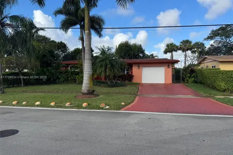 2201 NW 34th Ave, Lauderdale Lakes FL 33311