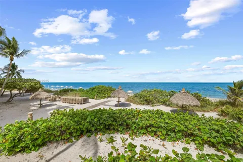 1121 Crandon Blvd # E802, Key Biscayne FL 33149