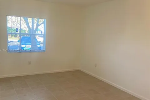 8368 SW 27th St # 106, Miramar FL 33025