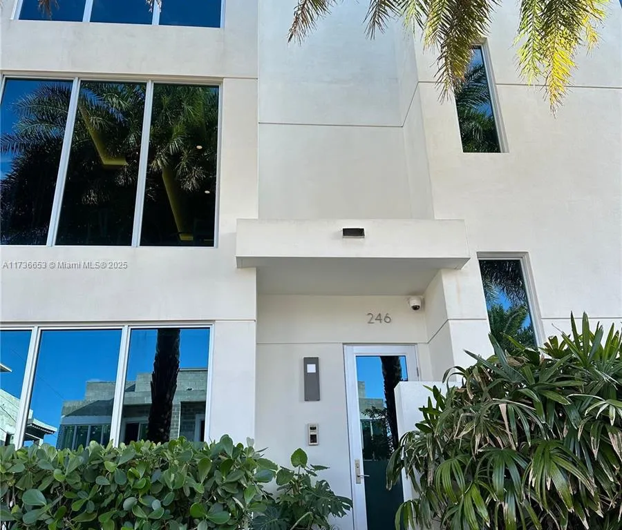 246 S Shore Ct, Lauderdale By The Sea FL 33308