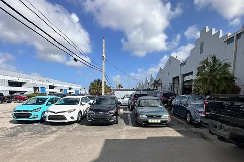 NW Car Dealer For Sale (Turnkey Sale), Miami FL 33166