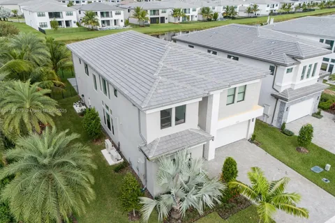 17117 Teton River Rd, Boca Raton FL 33496