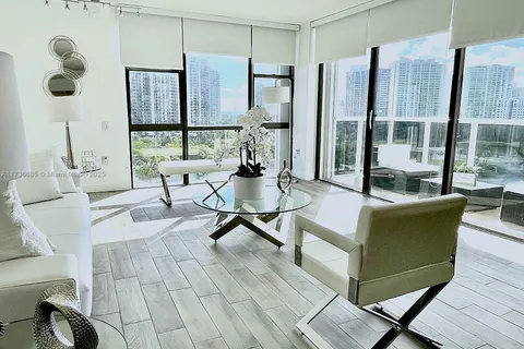 3625 N Country Club Dr # 1103, Aventura FL 33180