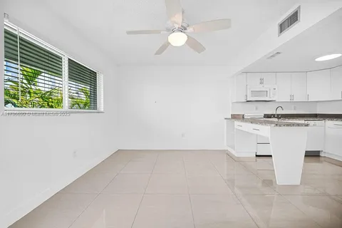 1409 Euclid Ave # 8, Miami Beach FL 33139