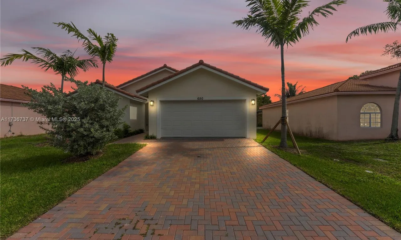 650 NW 21st Ave, Pompano Beach FL 33069