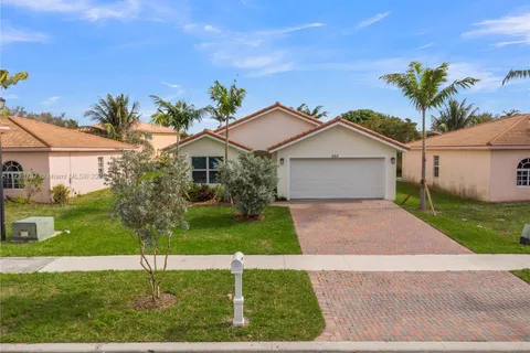650 NW 21st Ave, Pompano Beach FL 33069