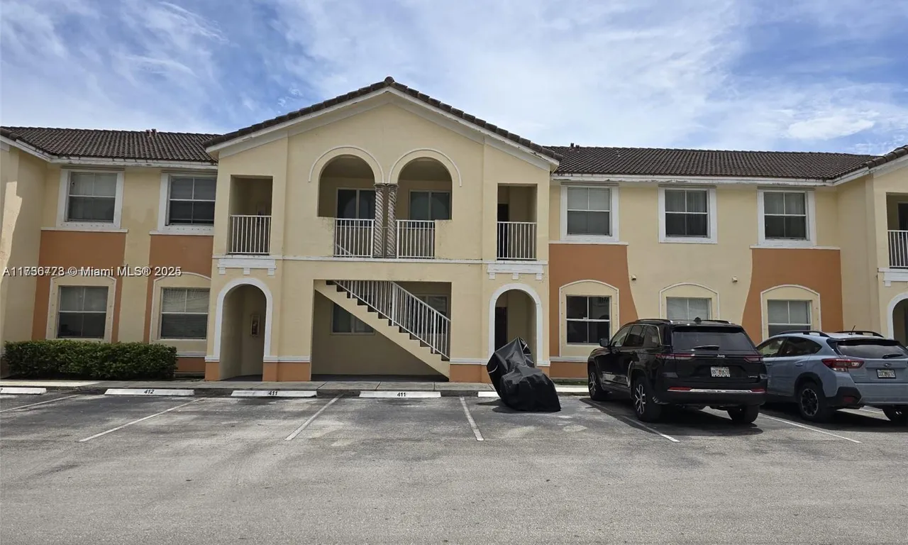 1656 SE 29th Ct # 102, Homestead FL 33035