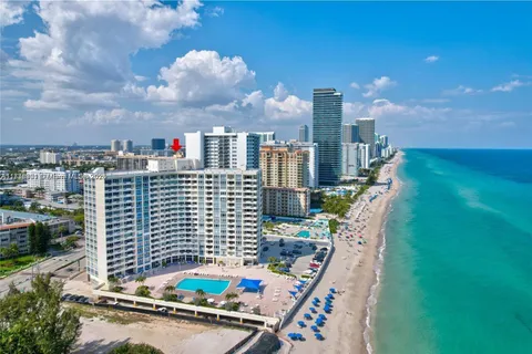 3180 S Ocean Dr # 220, Hallandale Beach FL 33009