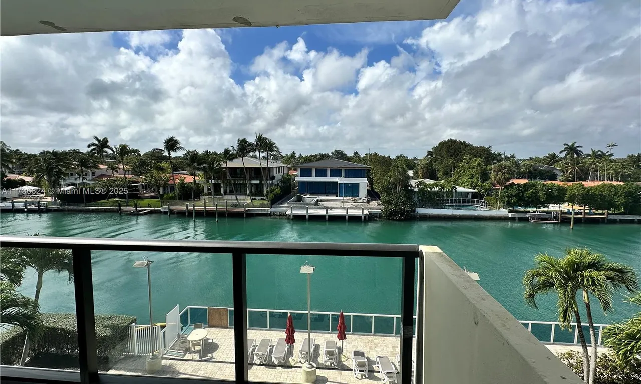 9800 W Bay Harbor Dr # 412, Bay Harbor Islands FL 33154