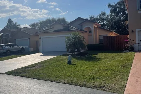 21440 SW 88 Ave, Cutler Bay FL 33189