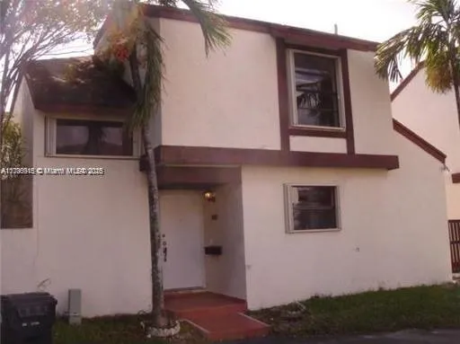 9702 NW 5th Ln # 9702, Miami FL 33172