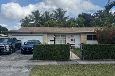 2925 SW 127th Ave, Miami FL 33175