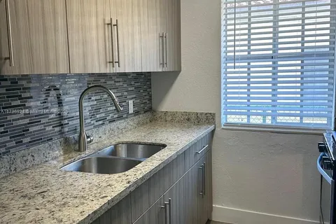 6805 Abbott Ave # 2, Miami Beach FL 33141