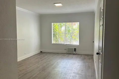 6805 Abbott Ave # 2, Miami Beach FL 33141