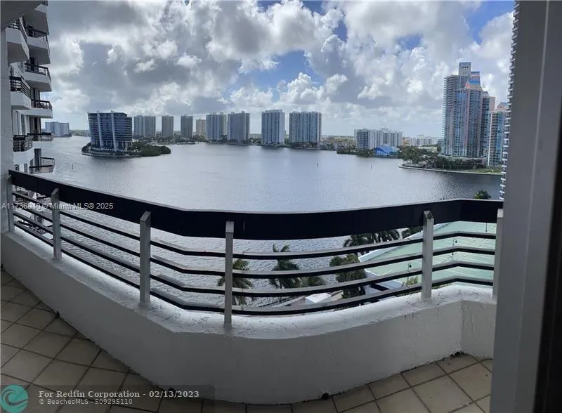 3600 Mystic Pointe Dr # 1404, Aventura FL 33180