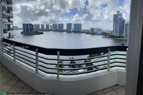 3600 Mystic Pointe Dr # 1404, Aventura FL 33180